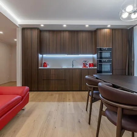 Апартаменты Guesthost - Design Flat In The Heart Of